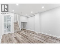 34 LORRAINE Crescent - 27