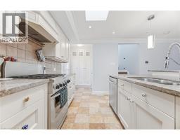 34 LORRAINE Crescent - 8