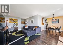 55 GREEN VALLEY Drive UnitNo. 1803 - 12