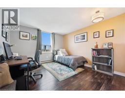 55 GREEN VALLEY Drive UnitNo. 1803 - 25