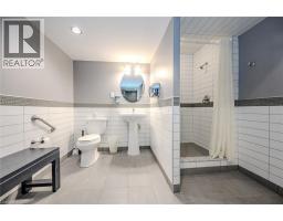 55 GREEN VALLEY Drive UnitNo. 1803 - 39