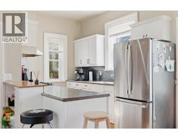 17 ALLAN Street W - 12