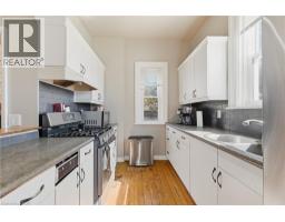17 ALLAN Street W - 14