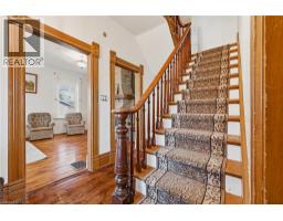 17 ALLAN Street W - 17