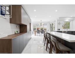1194 QUEEN VICTORIA Avenue - 12