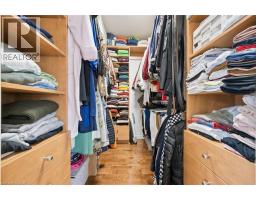 1194 QUEEN VICTORIA Avenue - 23