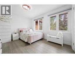 1194 QUEEN VICTORIA Avenue - 26