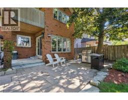 1194 QUEEN VICTORIA Avenue - 40