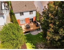 635 BONAVISTA Drive - 43