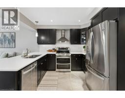 23 VALLEYBROOK Drive - 11