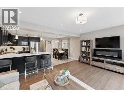 23 VALLEYBROOK Drive - 18