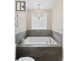 23 VALLEYBROOK Drive - 25