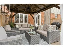 23 VALLEYBROOK Drive - 38