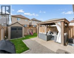 23 VALLEYBROOK Drive - 40