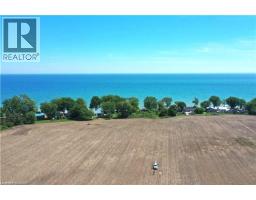 1611 LAKESHORE Road - 4
