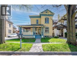 25 AHRENS Street W - 1