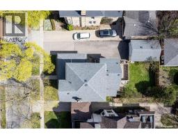 25 AHRENS Street W - 40