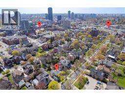 25 AHRENS Street W - 41