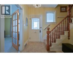 25 AHRENS Street W - 5