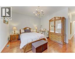 369 ZELLER Drive - 16