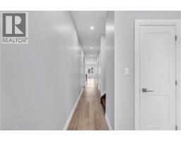275 JAMES Street S UnitNo. 20 - 3