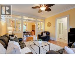 16 BORDEN Avenue N - 15