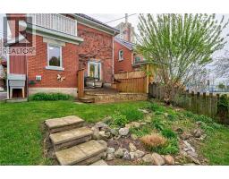 16 BORDEN Avenue N - 47