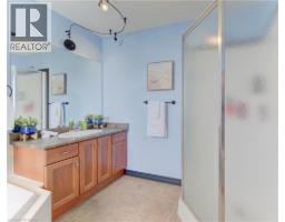 425 SAUVE Crescent - 32
