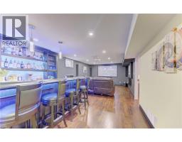 425 SAUVE Crescent - 34