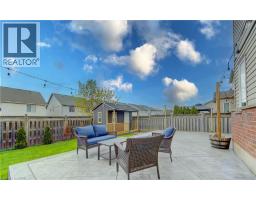 425 SAUVE Crescent - 40