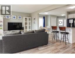 652 SALISBURY Avenue - 3