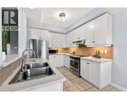 8 LAKELAWN Road UnitNo. 11 - 8