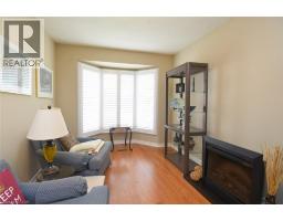 320 HAMILTON Drive UnitNo. 4 - 11