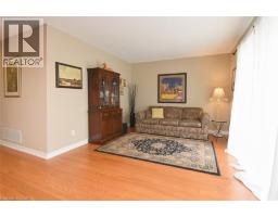 320 HAMILTON Drive UnitNo. 4 - 2