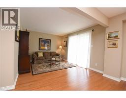 320 HAMILTON Drive UnitNo. 4 - 3
