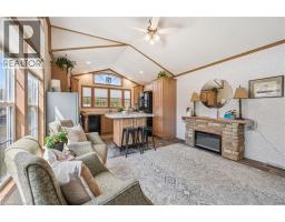 930 LAKESHORE Road UnitNo. 83 - 21