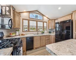 930 LAKESHORE Road UnitNo. 83 - 25