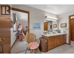 10 NORMANDY Court - 24