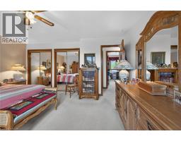 10 NORMANDY Court - 26