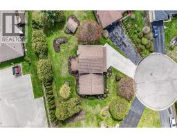 10 NORMANDY Court - 46