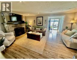 11 E LAKE Avenue - 16