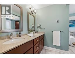 75 HANDORF Drive - 25