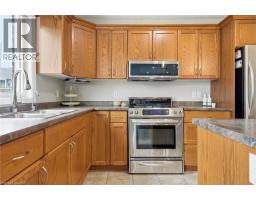 12 MILLCROFT Drive - 14