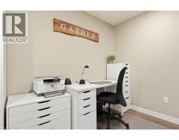 12 MILLCROFT Drive - 30