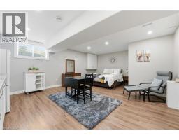 12 MILLCROFT Drive - 32