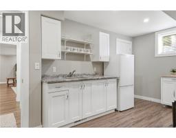 12 MILLCROFT Drive - 33