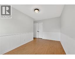 149 ST CATHERINE Street UnitNo. 13 - 24