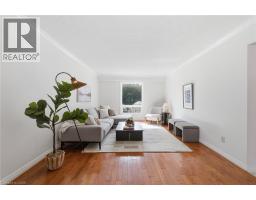 12 SUMNER Crescent - 11