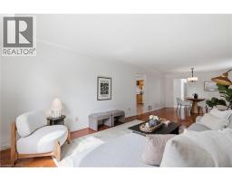12 SUMNER Crescent - 12
