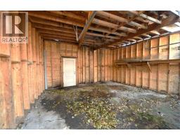 148 ONTARIO Street N - 4